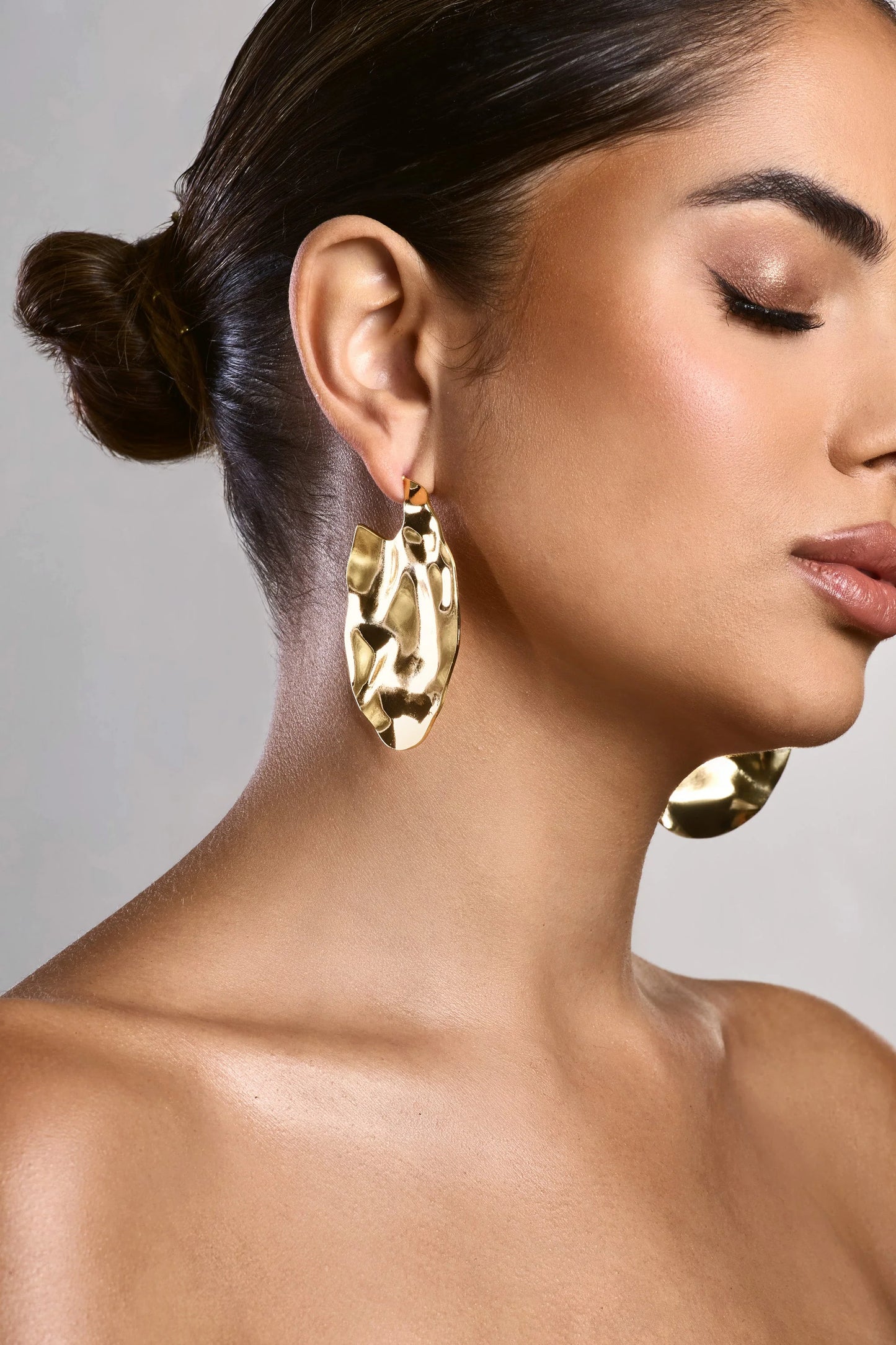 Ishani | Gold Textured Disc Earrings