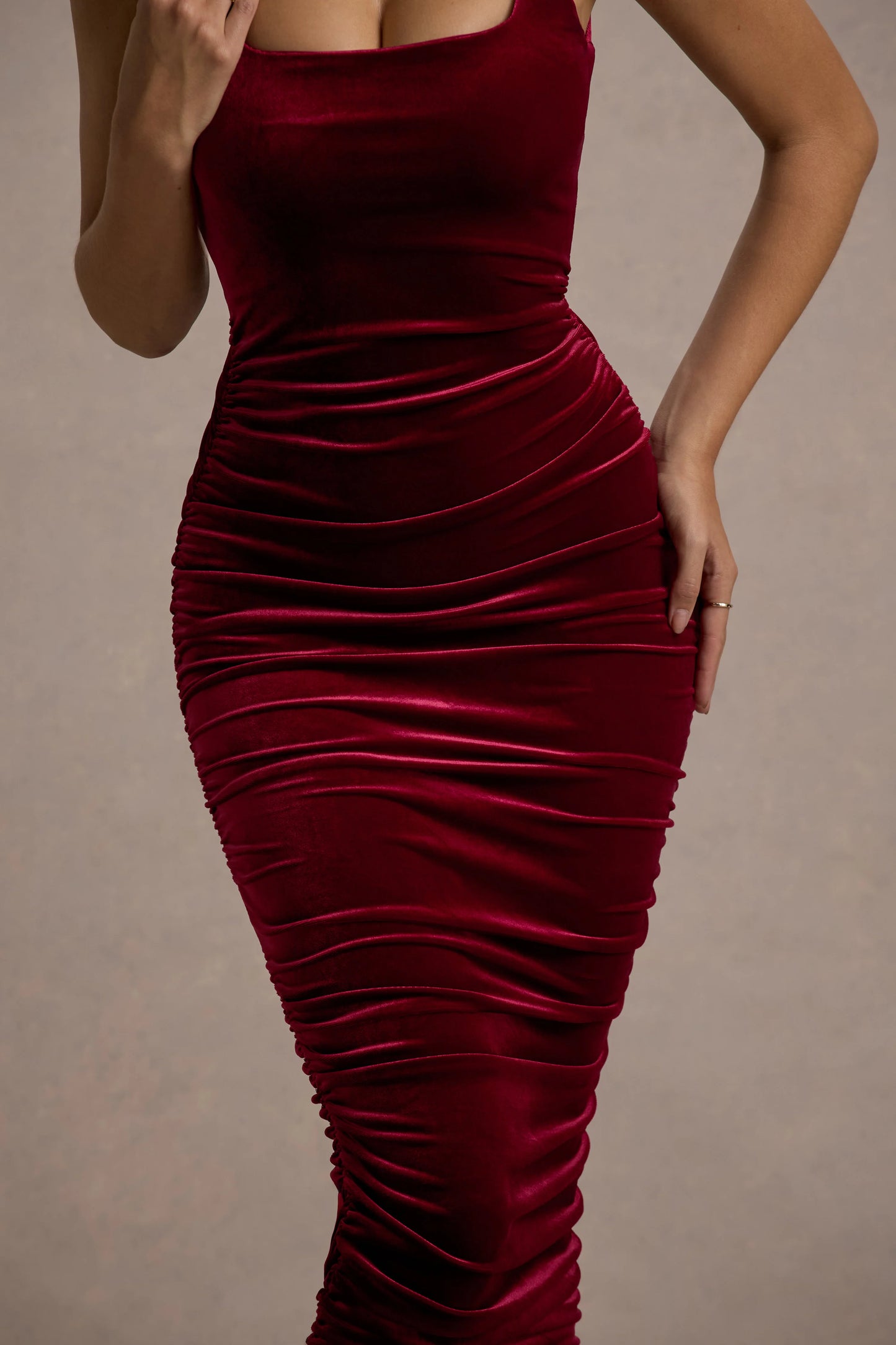 Cora | Berry Velvet Square-Neck Bodycon Midi Dress