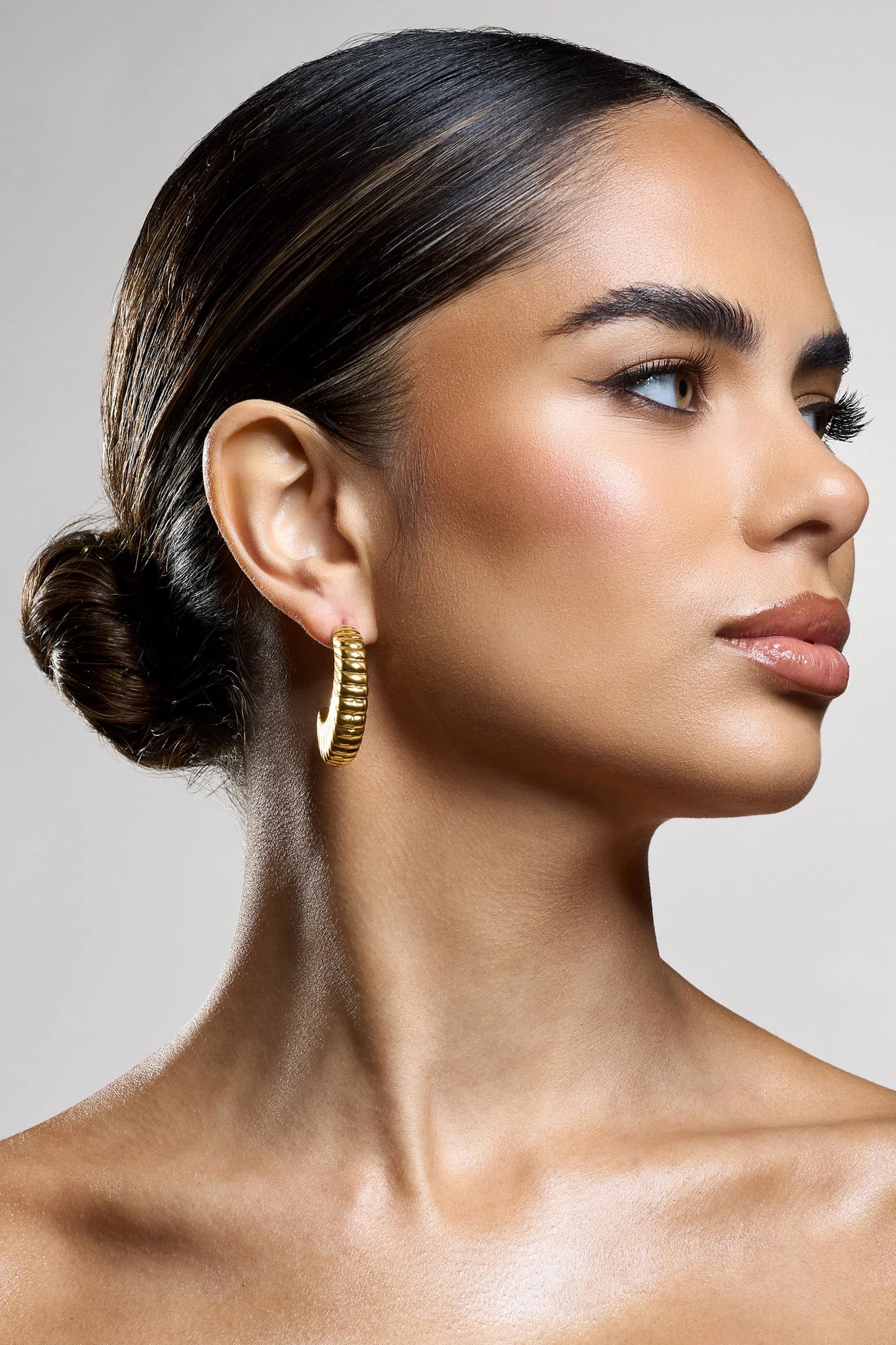 Eclat | Gold Ribbed Dangle Earrings