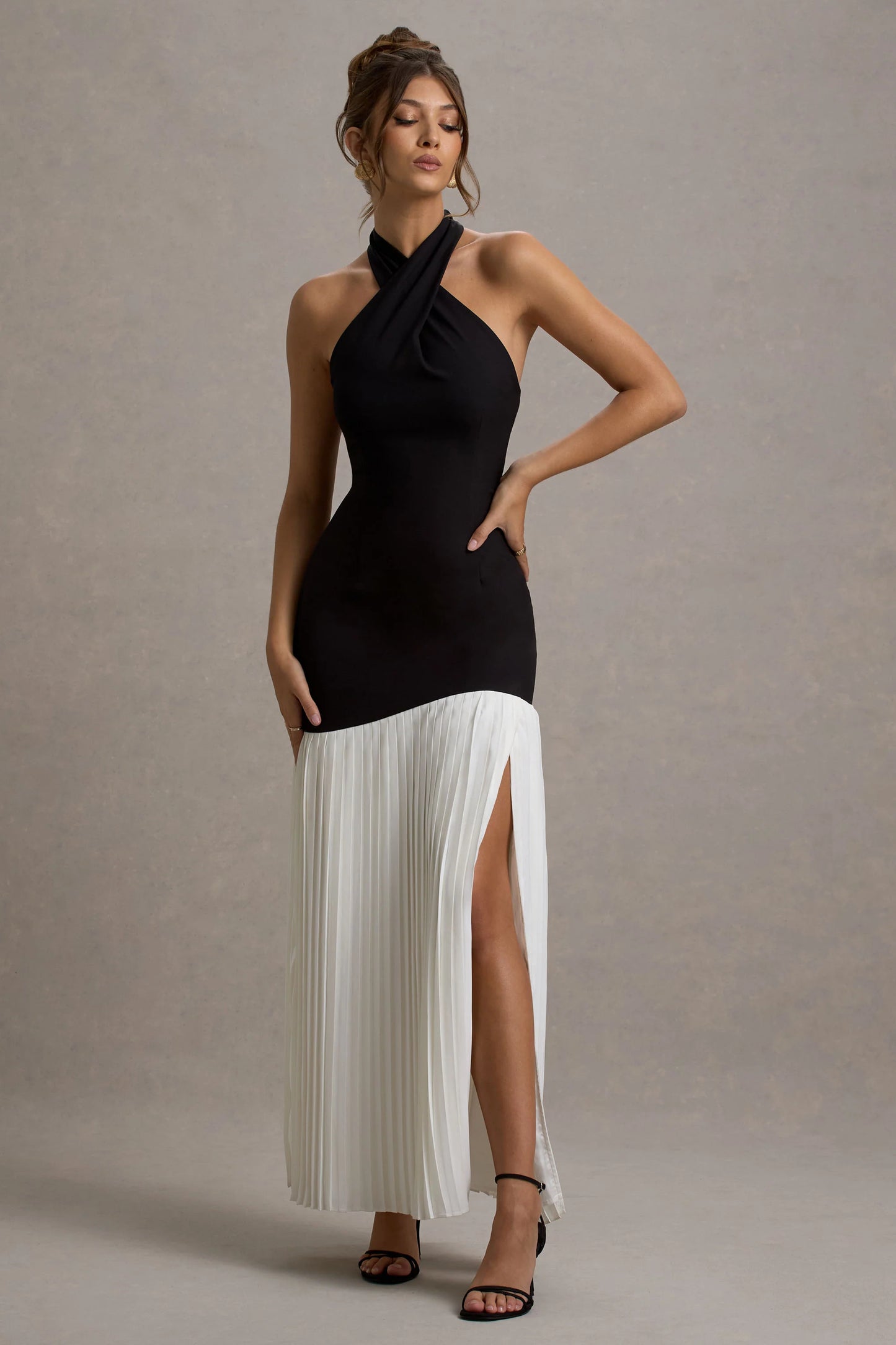 Khai | Black & White Halter-Neck Maxi Dress With Plisse Skirt