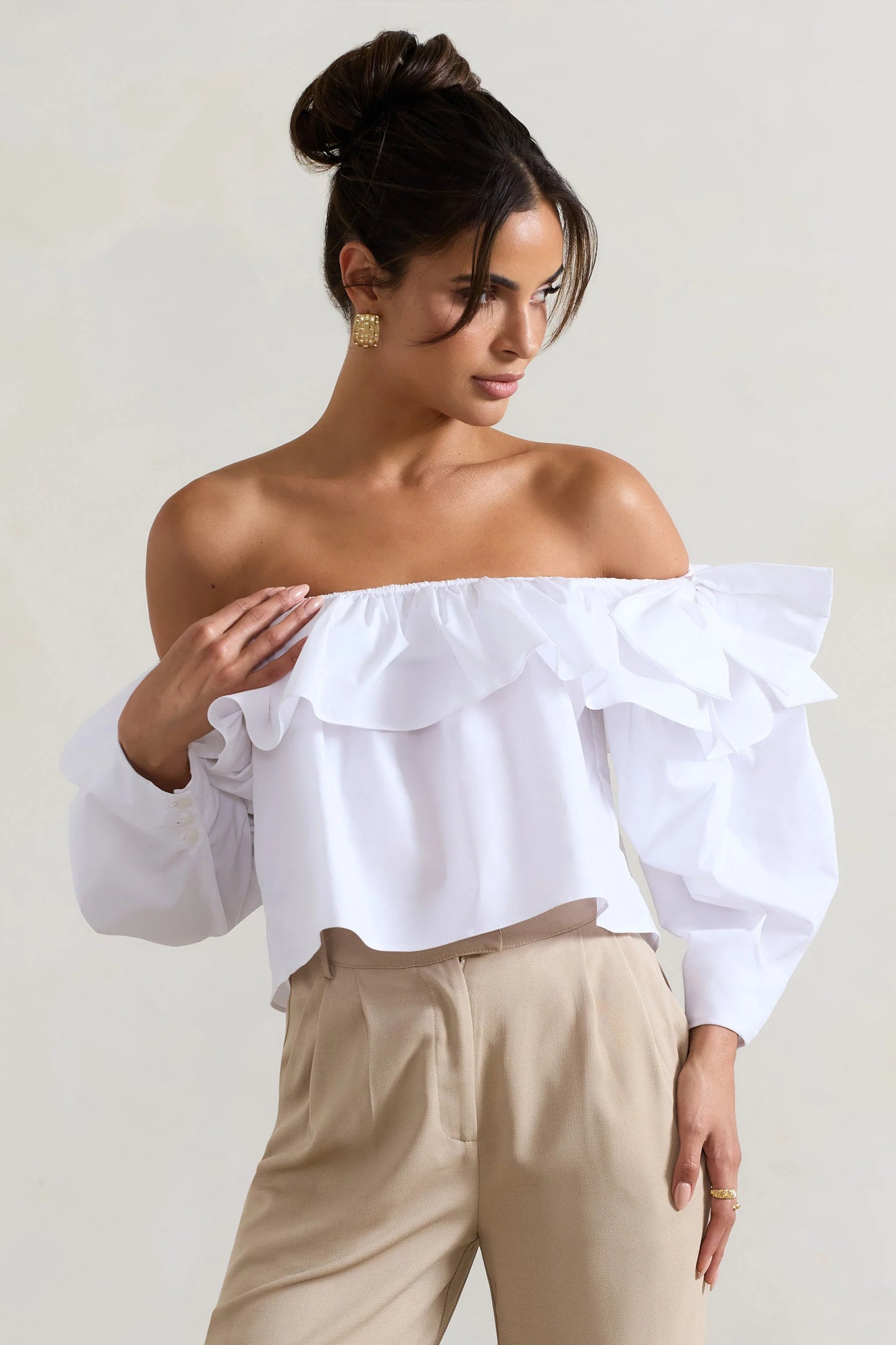 Cove | White Bardot Puff-Sleeve Ruffle Top With Bows