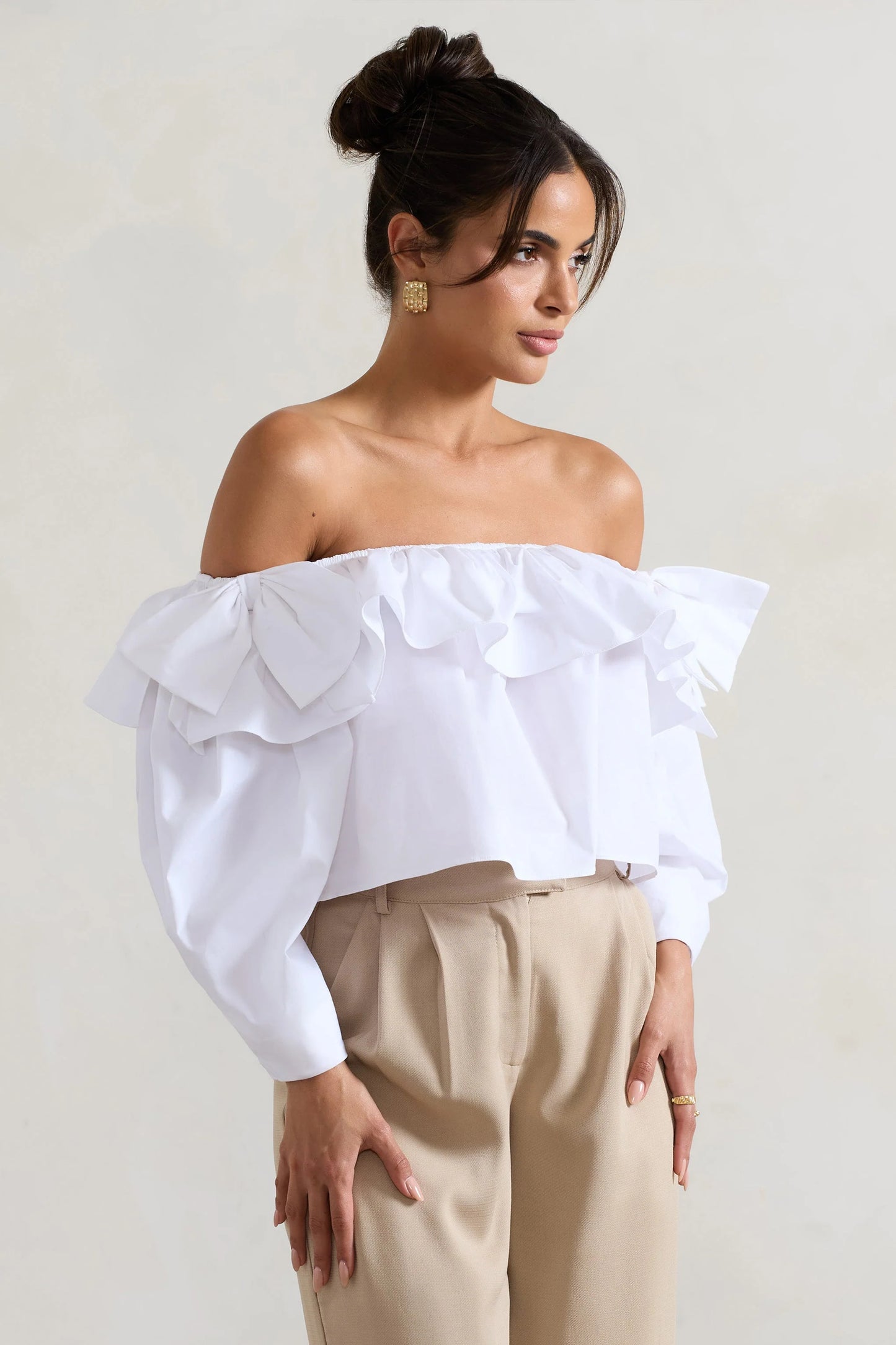 Cove | White Bardot Puff-Sleeve Ruffle Top With Bows